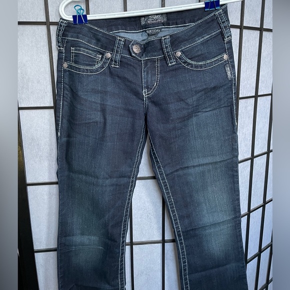 Silver Jeans Tuesday Bootcut Jeans SZ- W:28 / L:33 - Picture 1 of 7